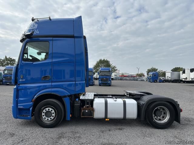 Standaard trekker Mercedes-Benz 1845 LS Gigaspace Retarder 2x PTO