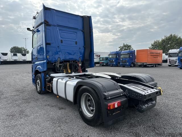 Standaard trekker Mercedes-Benz 1845 LS Gigaspace Retarder 2x PTO