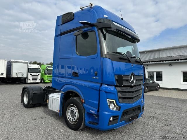 Standaard trekker Mercedes-Benz 1845 LS Gigaspace Retarder 2x PTO