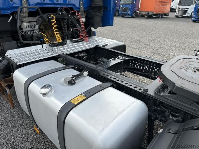 Standaard trekker Mercedes-Benz 1845 LS Gigaspace Retarder 2x PTO