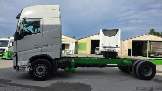 Standard tractor unit Volvo FH 500