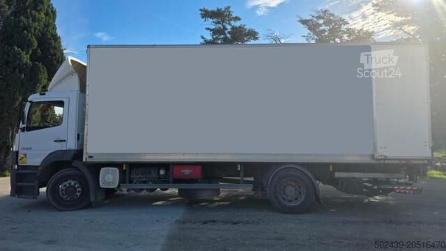 Refrigerated truck Mercedes-Benz Atego 1823
