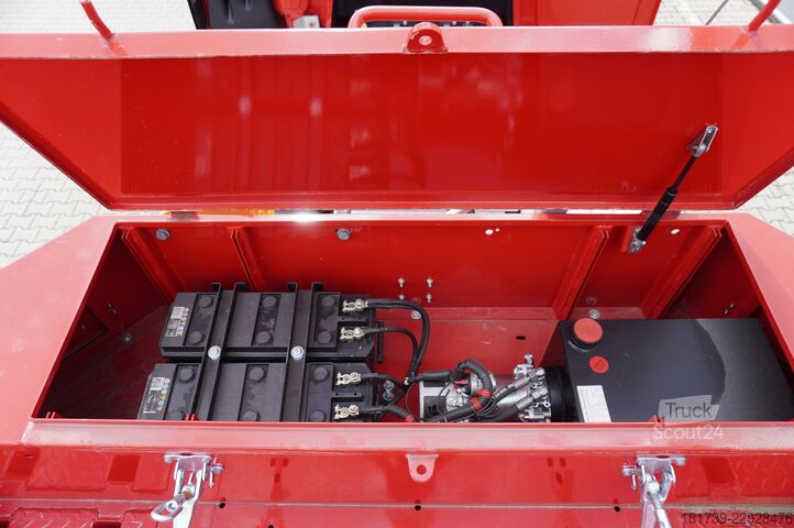 Lowbed semitrailer for transportation of construction machinery LANGENDORF SATAHV 30/50 low-bed semi-trailer / 16 m