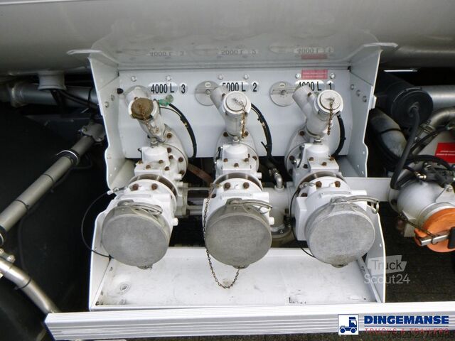 Camion-citerne Renault Premium 270 4x2 fuel tank 13.3 m3 / 3 comp