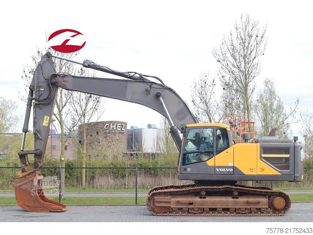 Crawler excavator Volvo EC300EL | EC 300 EL | QUICK COUPLER | BUCKET