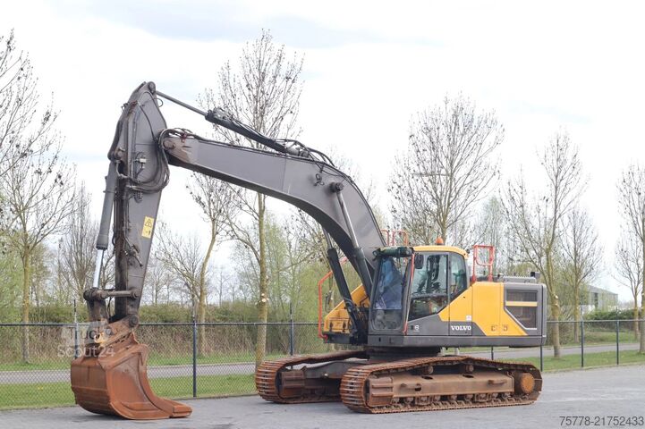 Crawler excavator Volvo EC300EL | EC 300 EL | QUICK COUPLER | BUCKET
