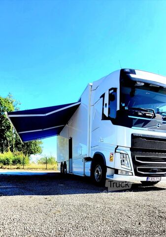 Kravas automobilis ar virsbūvi (Demo kravas auto) Volvo FH 500