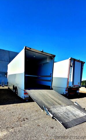 Kravas automobilis ar virsbūvi (Demo kravas auto) Volvo FH 500