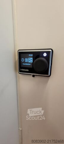 Kravas automobilis ar virsbūvi (Demo kravas auto) Volvo FH 500