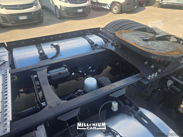 Trattore stradale standard Volvo VOLVO FH500 ISAVE 2023 KM 317000