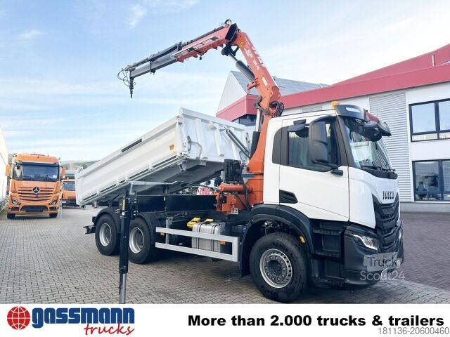 Kipper LKW Iveco X-Way AD300X46Z 6x4 mit Kran Atlas AK 206.4E-A2,