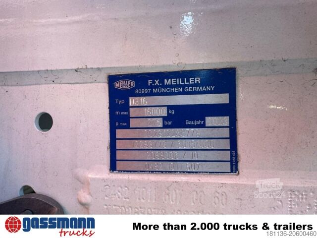 Kipper LKW Iveco X-Way AD300X46Z 6x4 mit Kran Atlas AK 206.4E-A2,