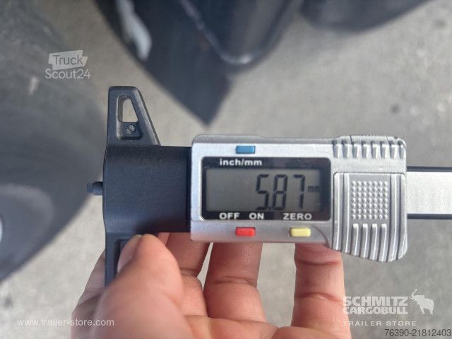 Reefer semitrailer Schmitz Cargobull Semitrailer Reefer Standard divu klāju