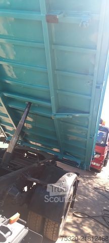 Тристранен самосвален ван IVECO 75E14 kipper