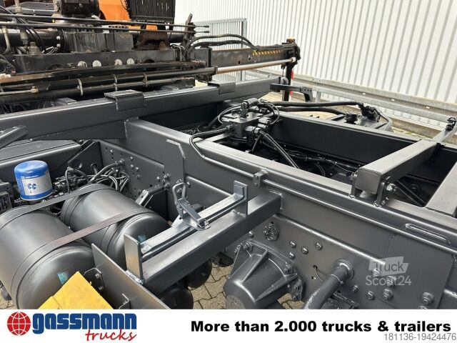 Sklápač Iveco Trakker AD190T36W 4x4, EEV, Kran Hiab 111BS-2