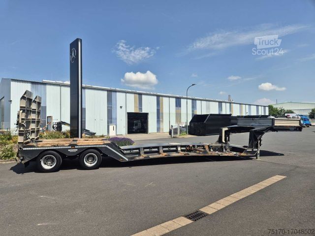 Alacsony rakfelületű félpótkocsi Ressenig SATL2-400 teleskop.-Maschinentieflader