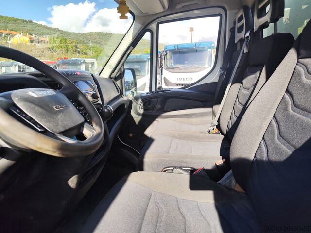Kamyon üzerine monte vinçli panelvan Iveco Daily 35-150
