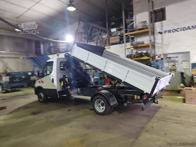 Kamyon üzerine monte vinçli panelvan Iveco Daily 35-150