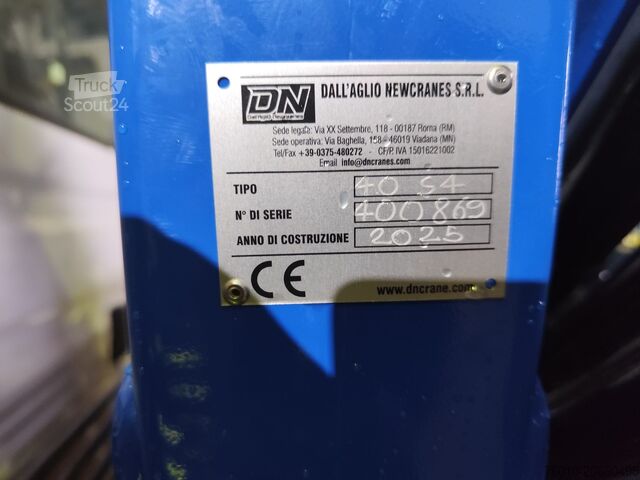 Kamyon üzerine monte vinçli panelvan Iveco Daily 35-150