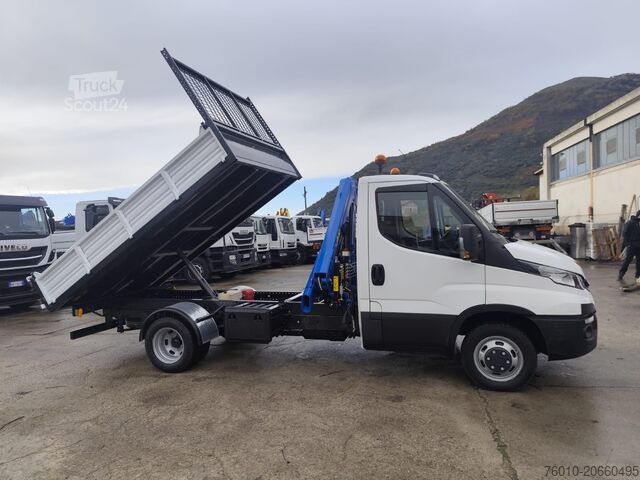 Kamyon üzerine monte vinçli panelvan Iveco Daily 35-150
