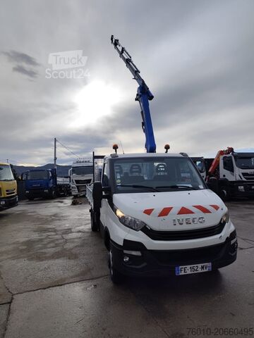 Kamyon üzerine monte vinçli panelvan Iveco Daily 35-150