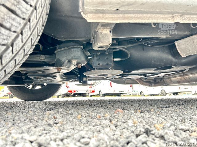 Ημιενσωματωμένο αυτοκινούμενο τροχόσπιτο LAIKA Kreos 5009 *Einzelbetten-Hubbett-2xKlima*