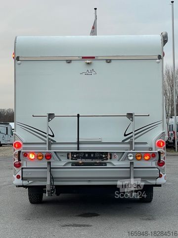 Semi-integreret campingvogn SUNLIGHT T 58 **Motorradträger****Solar 200W*