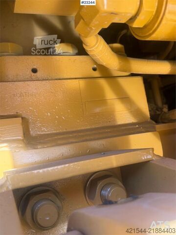Stroj za izravnavo Caterpillar D6R III LGP Bulldozer – Ripper and GPS