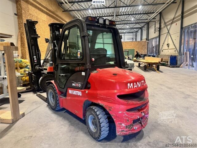 Gaffeltruck Manitou M135D Forklift – 2400 hours!