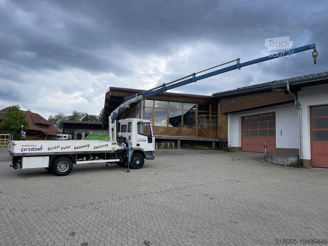 Camion avec grue de chargement Iveco Eurocargo