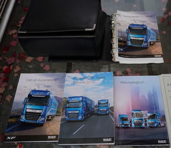 Saldētavas/izolācijas/saaukstuma/saaukstās apkalpošanas vitrīna DAF XF 450 6×2 E6 / Refrigerator Lacapit/FRC