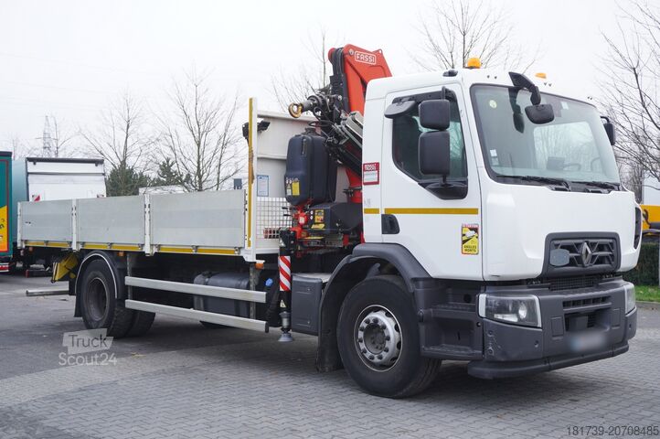 Flatbed truck with crane Renault C280 DTI 8 / FASSI crane 5.6T / 560 mth