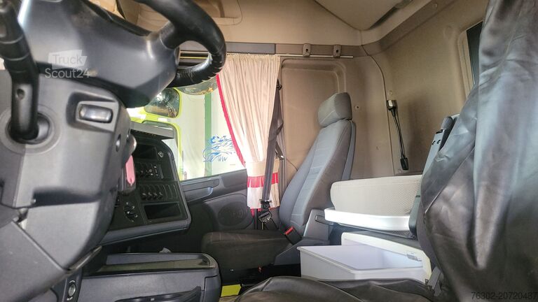 Standard dragbil Scania R 580 Retarder Standklima 2 Tanks Toplin