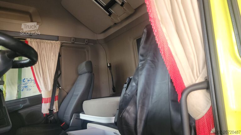 Standard dragbil Scania R 580 Retarder Standklima 2 Tanks Toplin