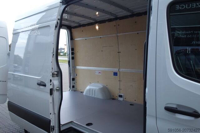 Panelinis furgonas mercedes-benz Sprinter 319 CDI V6 L2H2 LED/STDHZG/AHK/KAM/NAVI