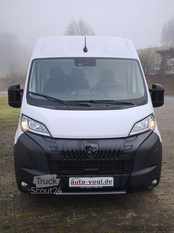 Skříňová dodávka Peugeot Boxer 335 L3H2 BlueHDi 140 AHK,7"Audio,C