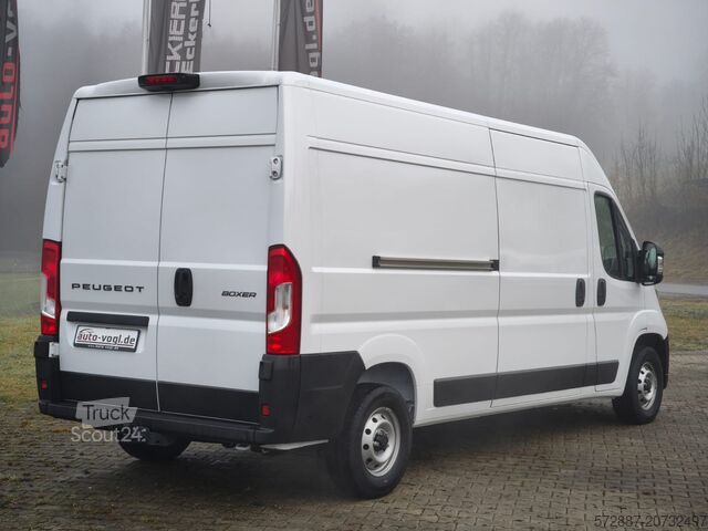 Skříňová dodávka Peugeot Boxer 335 L3H2 BlueHDi 140 AHK,7"Audio,C