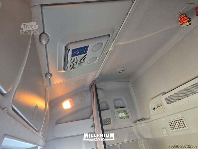 φορτηγό με επίπεδη επιφάνεια και μουσαμά Iveco STRALIS 260S46 XP 2018 EURO 6 KM670000