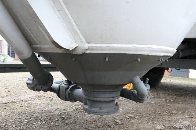 Ρυμουλκούμενο σιλό FELDBINDER H.EUT 31.2, 31m³, 3 Domdeckel, Alu-Felgen, Luft