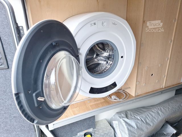 Integreret autocamper HYMER/ERIBA B-Klasse ML I 880 Klima|SAT|Solar|Hubstützen