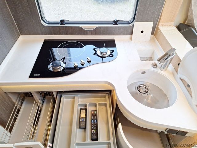 Integriertes Wohnmobil HYMER/ERIBA B-Klasse ML I 880 Klima|SAT|Solar|Hubstützen