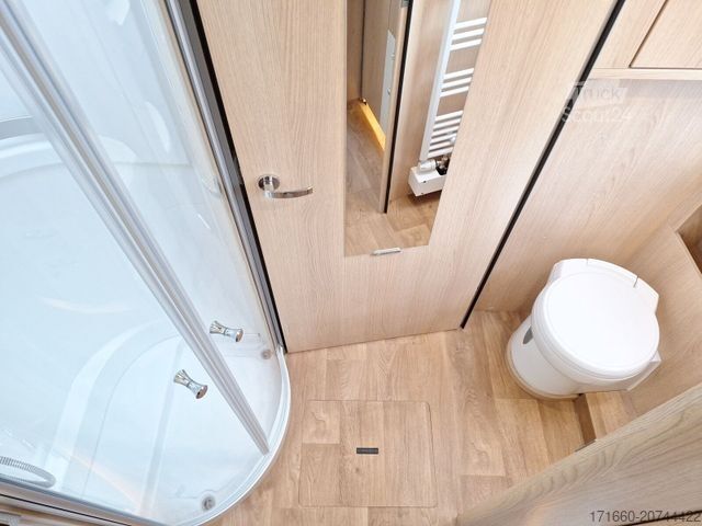 Integriertes Wohnmobil HYMER/ERIBA B-Klasse ML I 880 Klima|SAT|Solar|Hubstützen