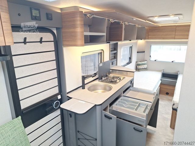 Przyczepa kempingowa HYMER/ERIBA Eriba Novaline 495 Lulea Leaf, Truma Combi-4 E