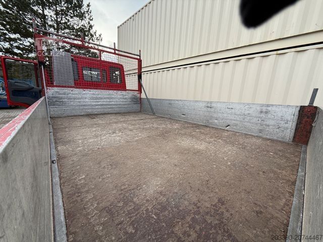 Düz kasa kamyon IVECO 140E28 4x4 / 109.467 KM / 1. Hand / Camper