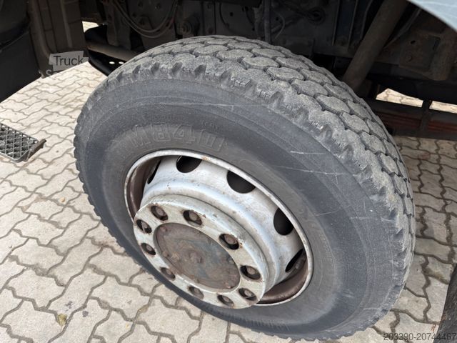 Düz kasa kamyon IVECO 140E28 4x4 / 109.467 KM / 1. Hand / Camper