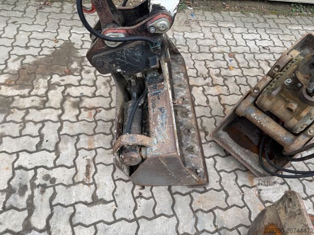 Miniekskavators O&K RH1.48 / 4.680 KG / Greifer + 3 x Löffel