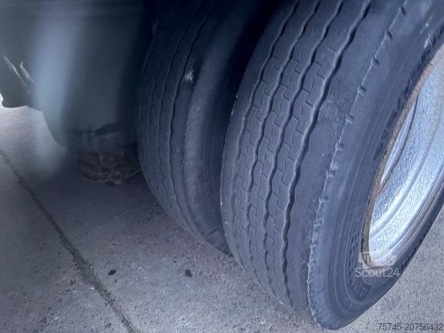 Auflieger mit Pritsche & Plane VAN_ECK