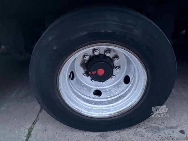 Auflieger mit Pritsche & Plane VAN_ECK