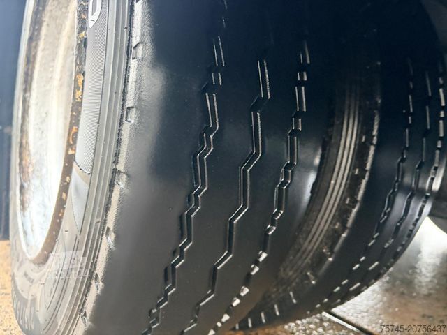 Auflieger mit Pritsche & Plane VAN_ECK