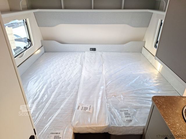 Przyczepa kempingowa BÜRSTNER B66 490 TL